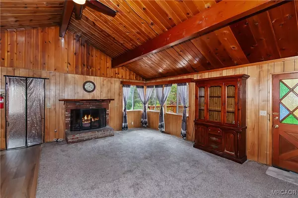 Big Bear Lake, CA 92315,43115 Moonridge RD