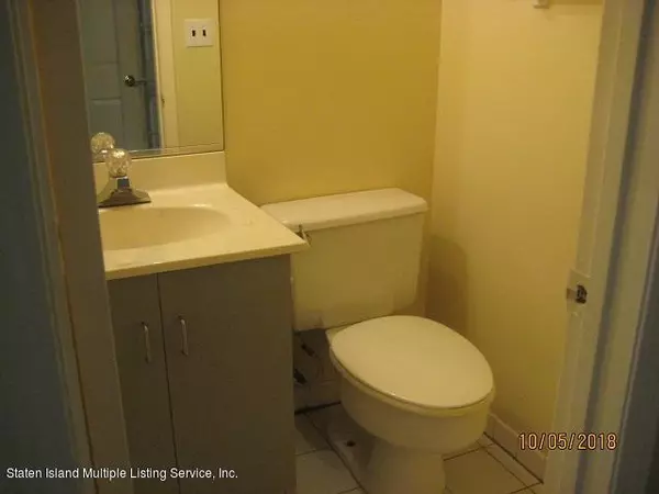 Staten Island, NY 10309,67 Commodore DR