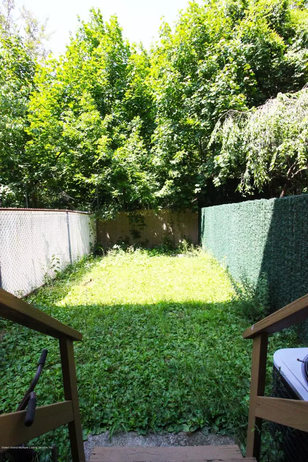 Staten Island, NY 10304,114 Long Pond LN