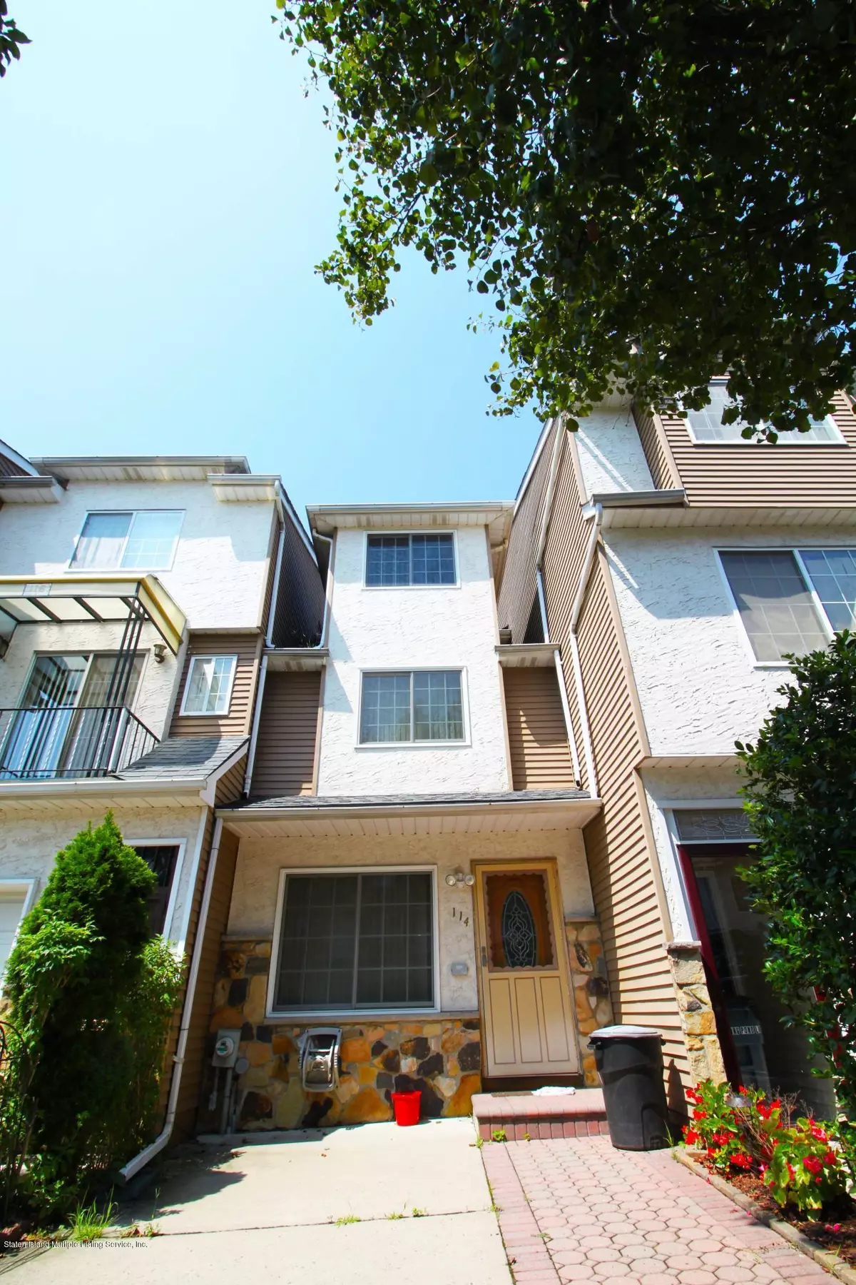 Staten Island, NY 10304,114 Long Pond LN
