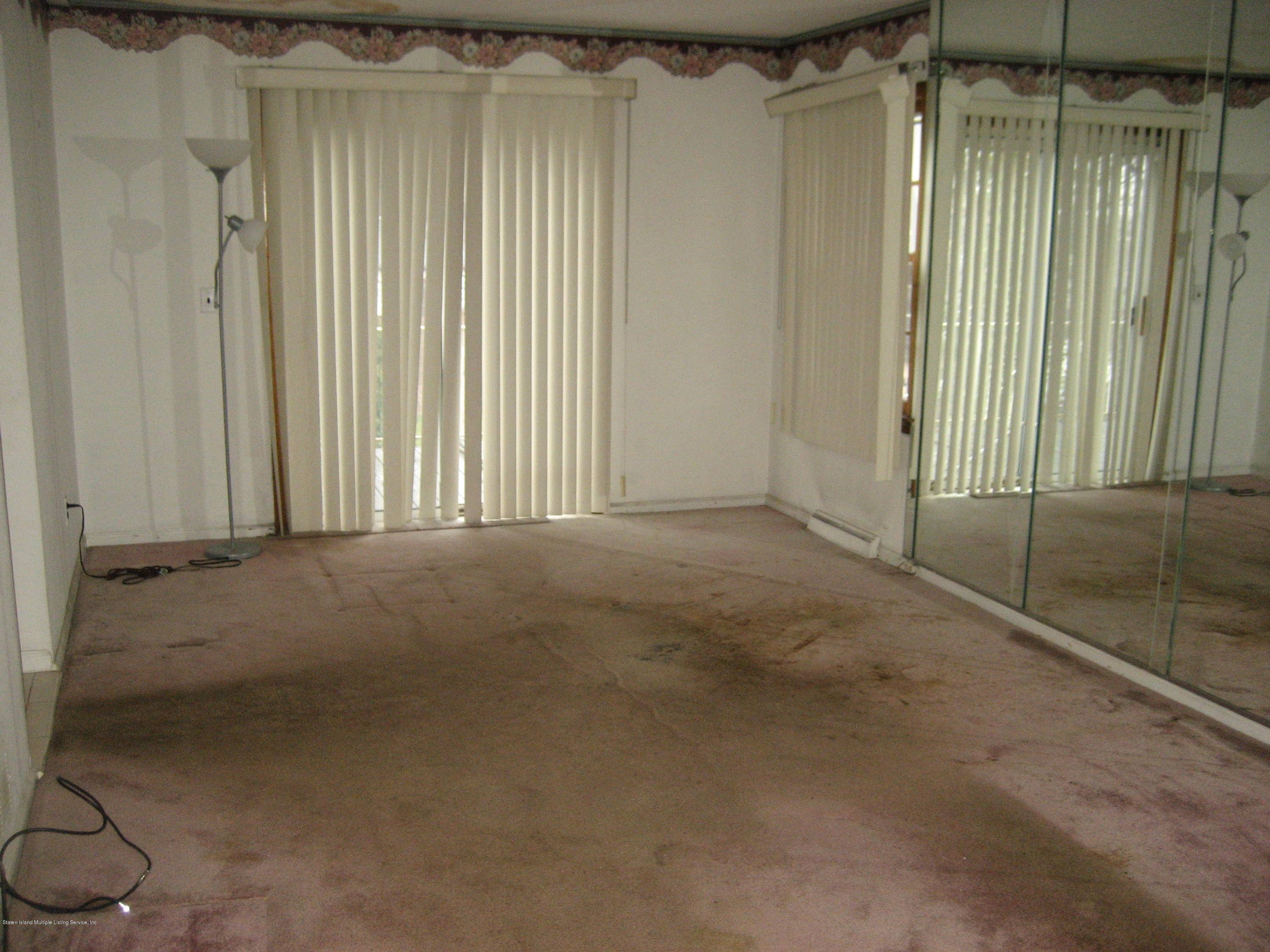 Staten Island, NY 10304,1251 Todt Hill RD