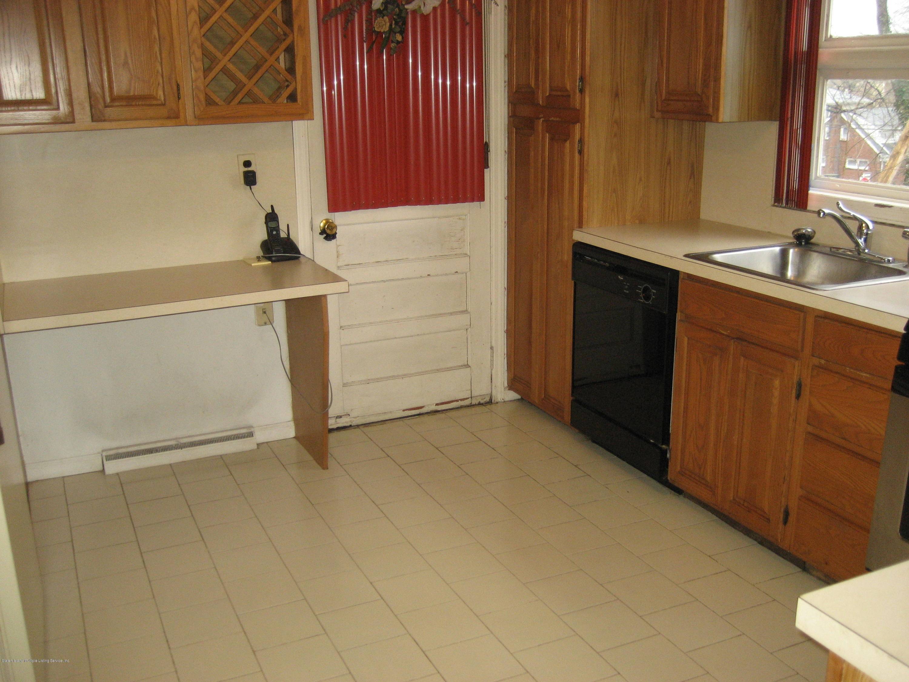 Staten Island, NY 10304,1251 Todt Hill RD