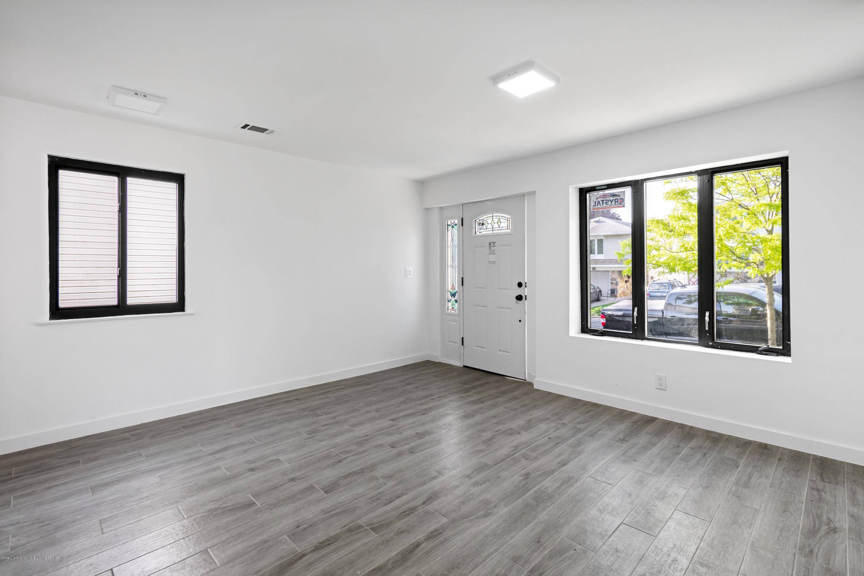 Staten Island, NY 10314,110 Oakville ST