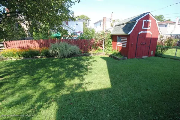 Staten Island, NY 10312,151 Lyndale AVE