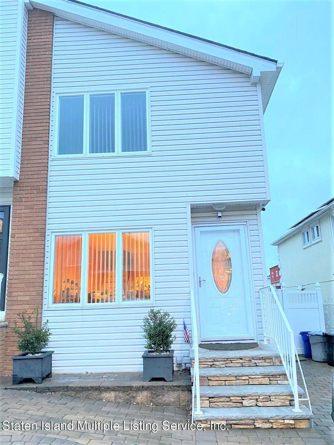 44 Hewitt AVE, Staten Island, NY 10301
