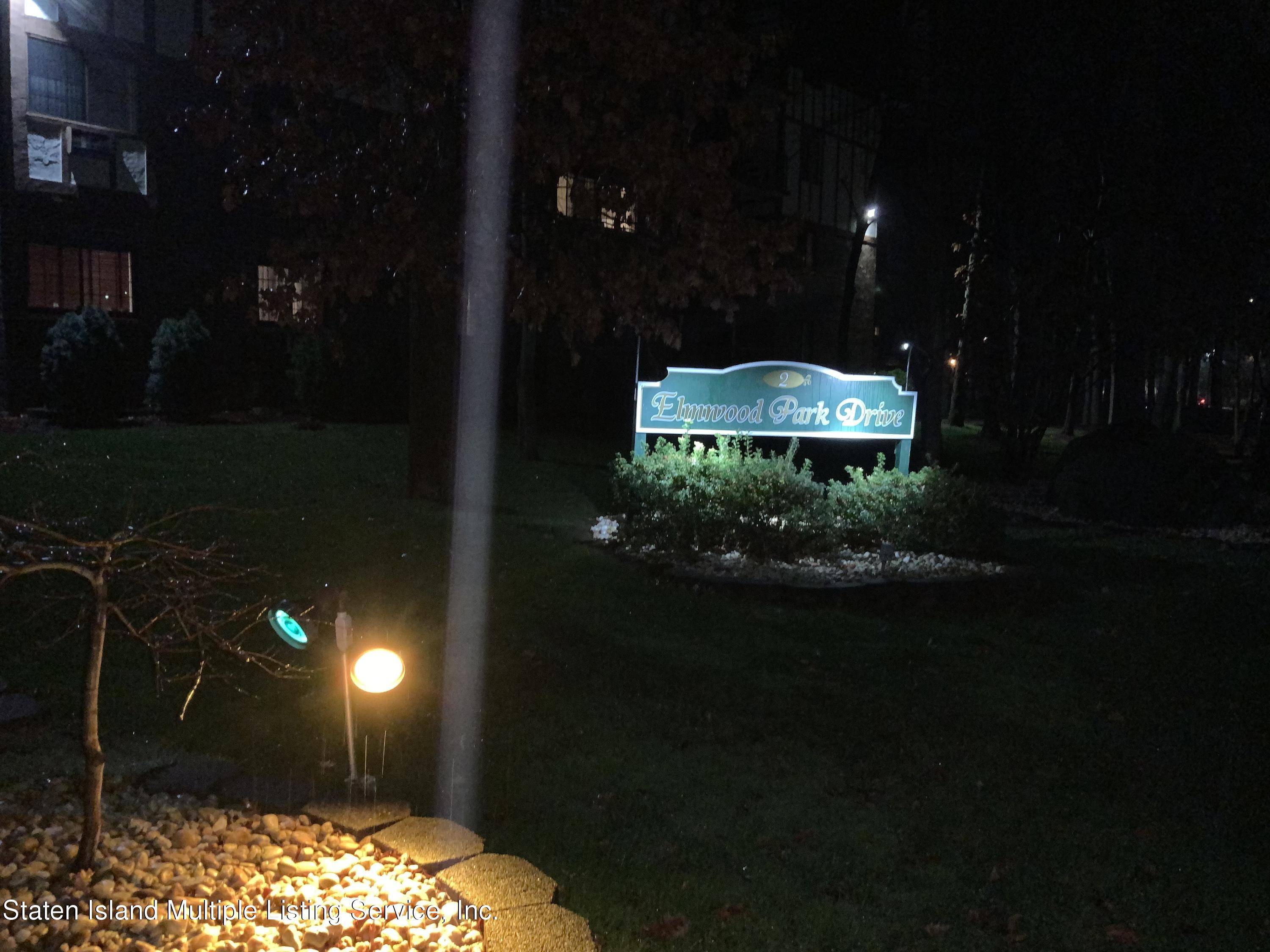 Staten Island, NY 10314,2 Elmwood Park DR #101