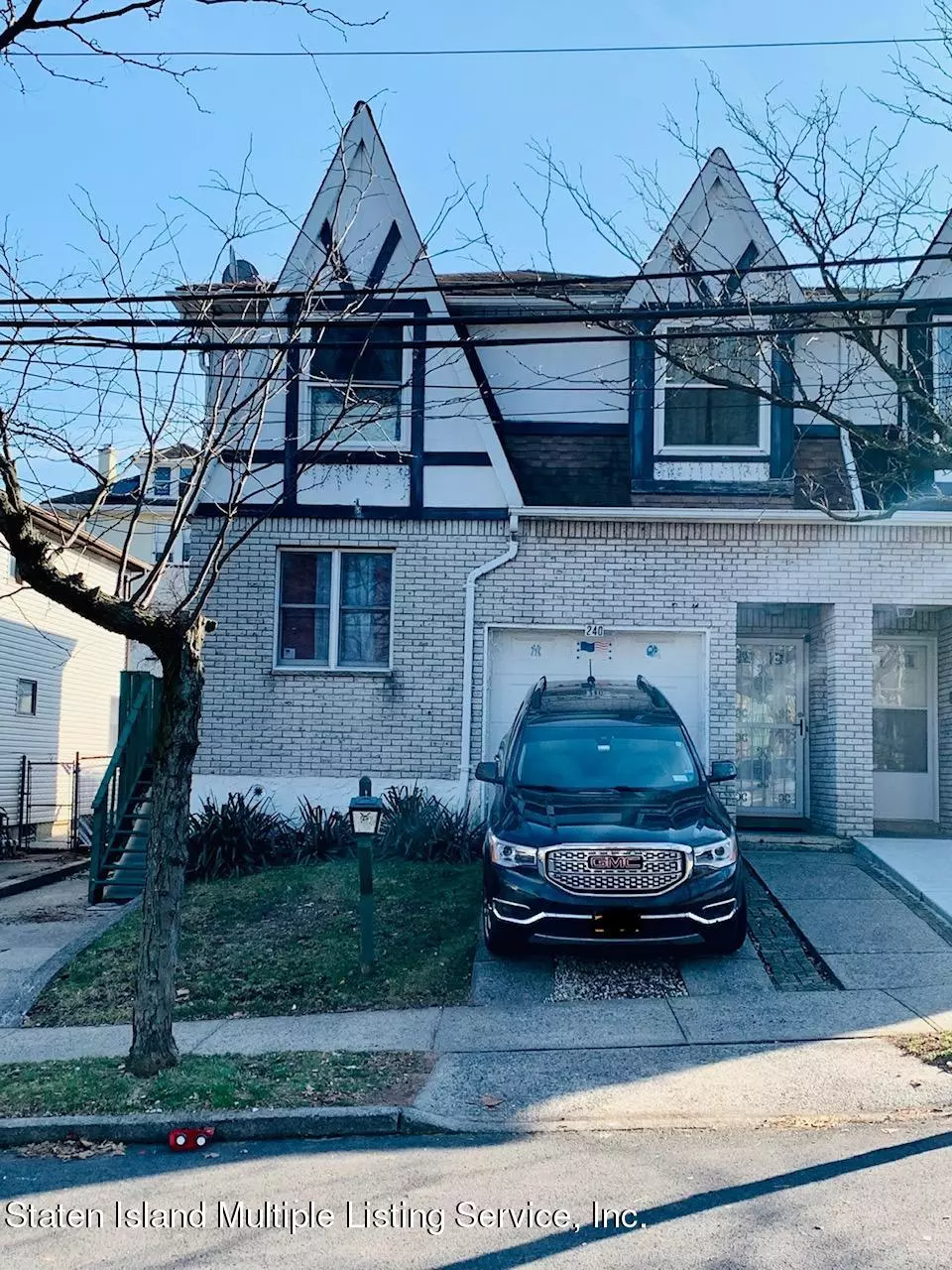 Staten Island, NY 10305,240 Virginia AVE