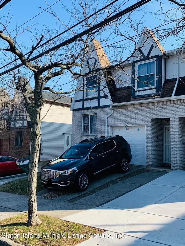Staten Island, NY 10305,240 Virginia AVE