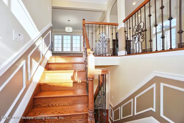 Staten Island, NY 10312,366 Eltingville BLVD