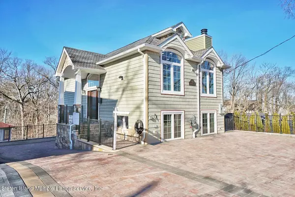 Staten Island, NY 10312,366 Eltingville BLVD