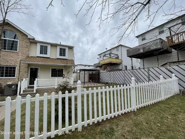 Staten Island, NY 10314,2 Dreyer AVE #A