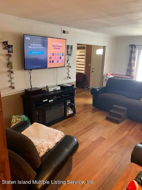 Staten Island, NY 10312,16 Pratt CT