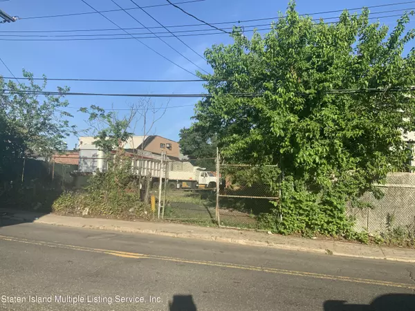 Staten Island, NY 10302,88-94 Jewett AVE