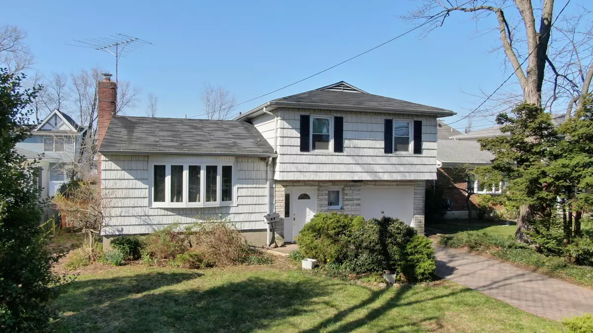 Staten Island, NY 10306,28 Bache AVE