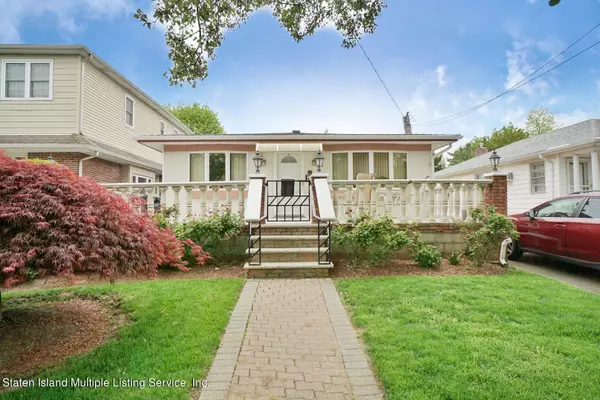 112 Lindbergh AVE, Staten Island, NY 10306