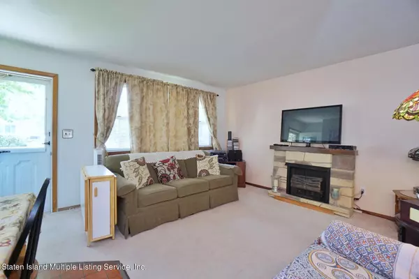 Staten Island, NY 10306,360 Penn AVE