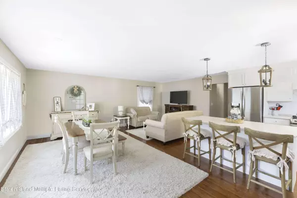 Staten Island, NY 10306,58 W Cedarview AVE