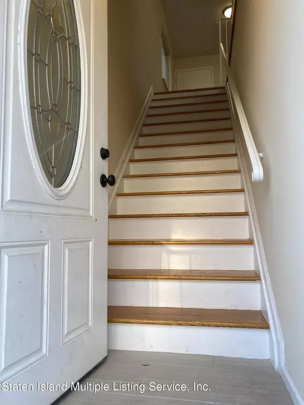 Staten Island, NY 10303,18 Housman AVE