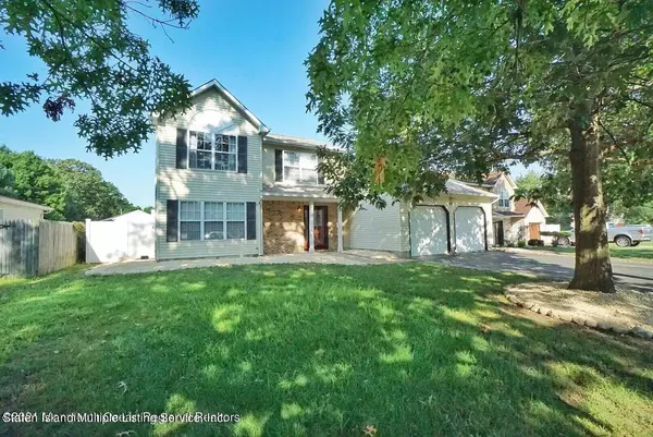 627 Line RD, Out Of Area, NJ 07747