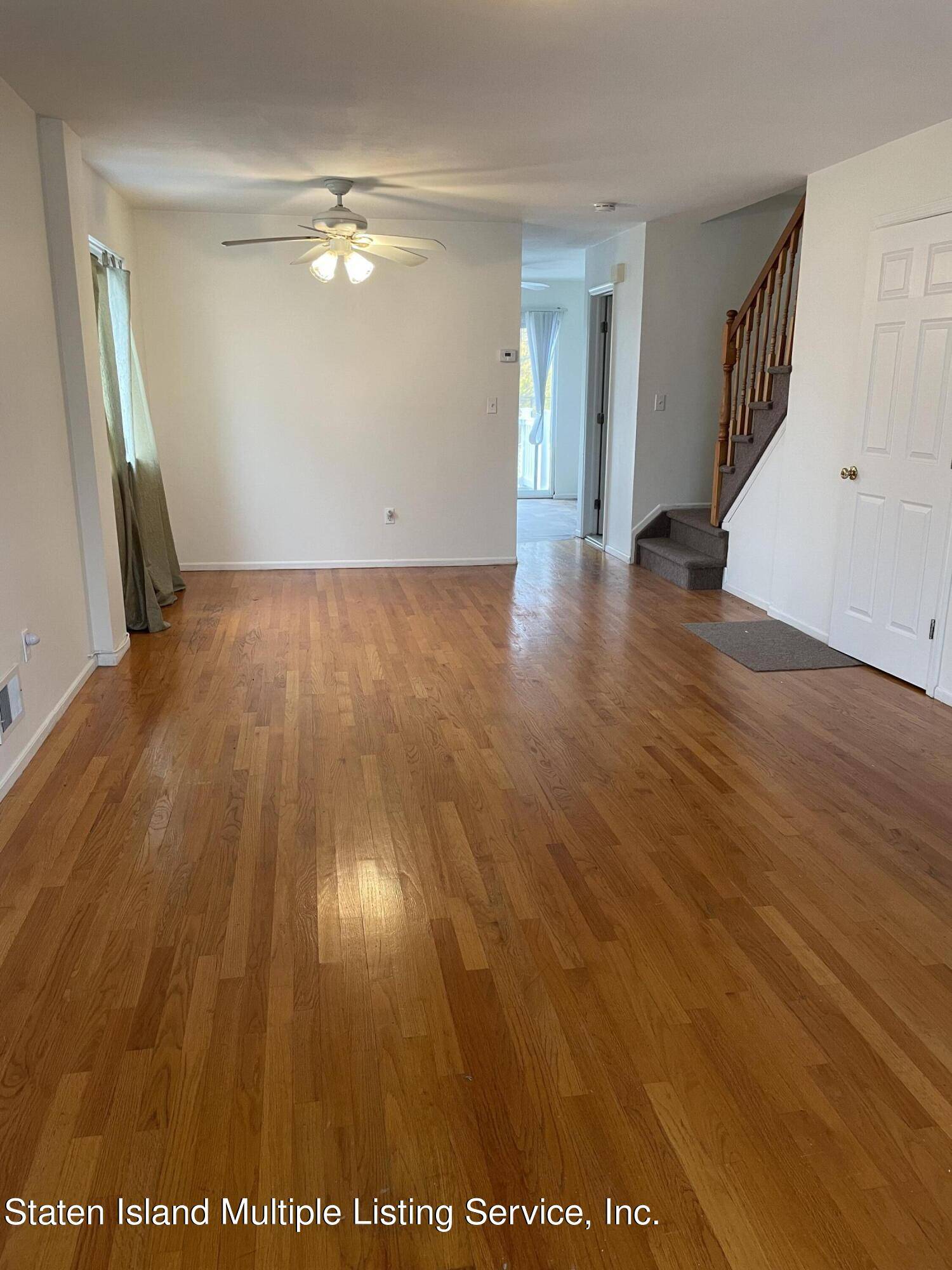 Staten Island, NY 10306,15 Stacey LN