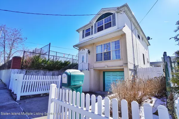 Staten Island, NY 10310,128 Myrtle AVE