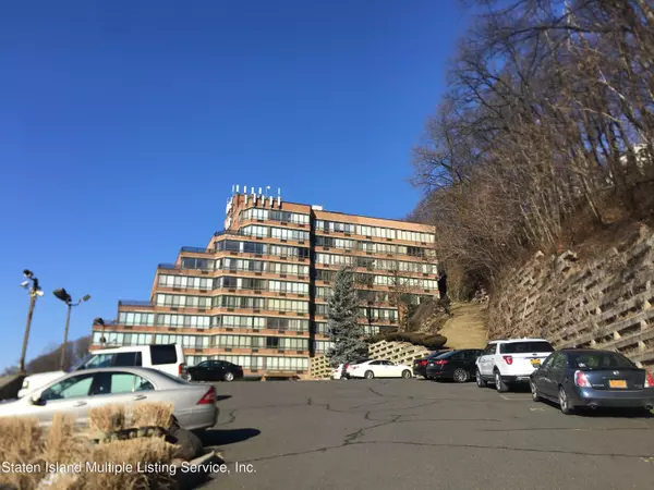 755 Narrows RD N ##908, Staten Island, NY 10304