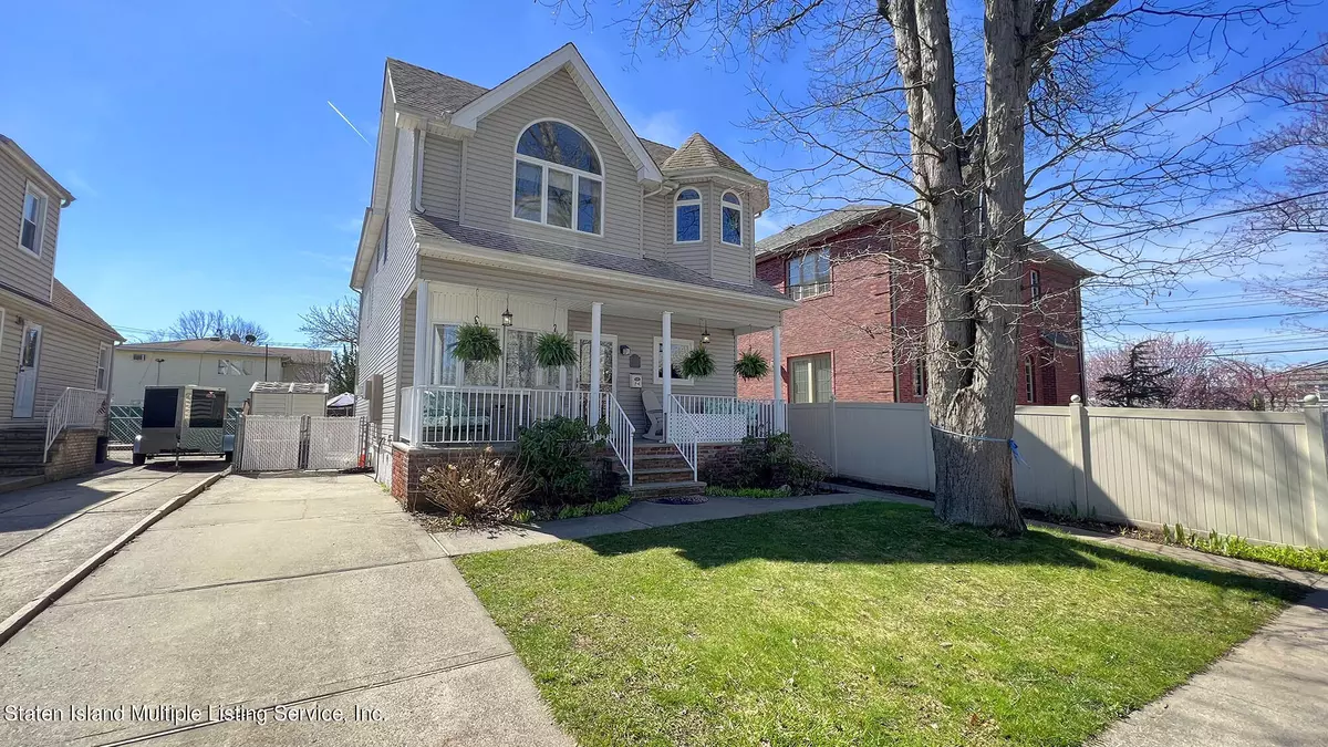 Staten Island, NY 10308,94 Margaret ST