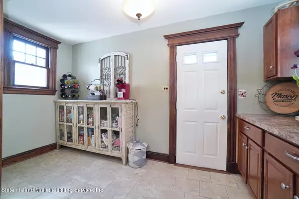 Staten Island, NY 10310,732 Castlelton AVE