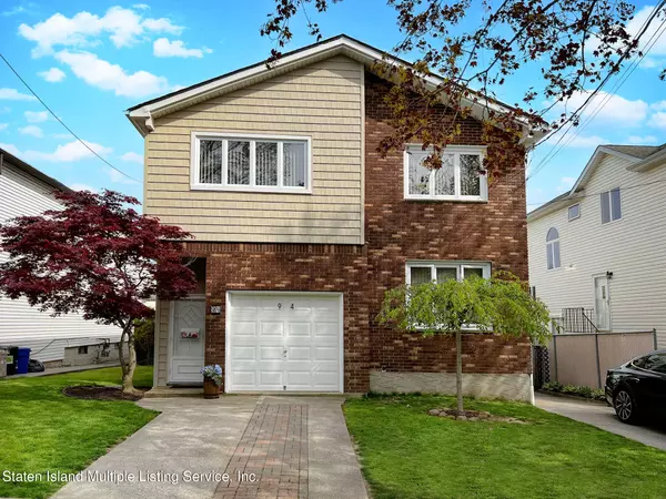 94 8th ST, Staten Island, NY 10306