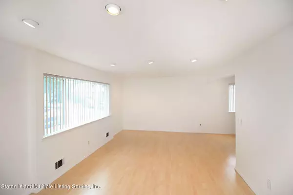 Staten Island, NY 10314,448 Caswell AVE #1