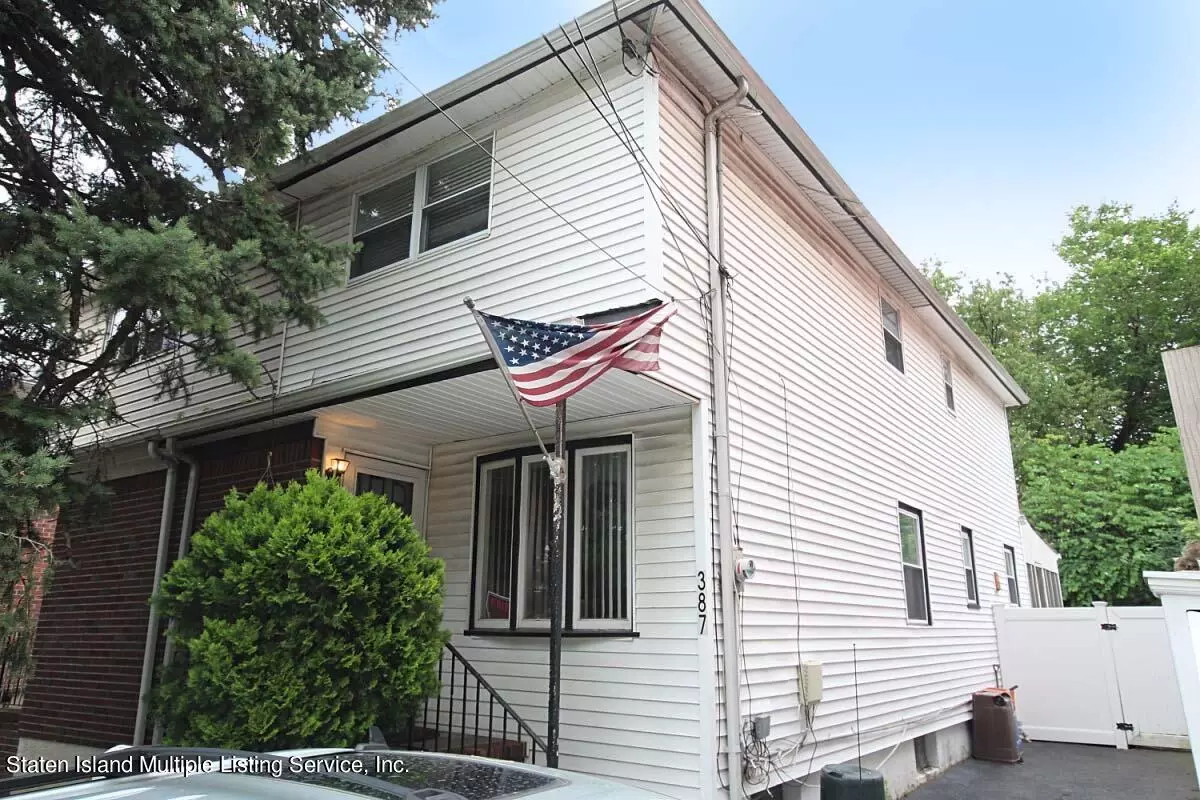 Staten Island, NY 10302,387 Jewett AVE