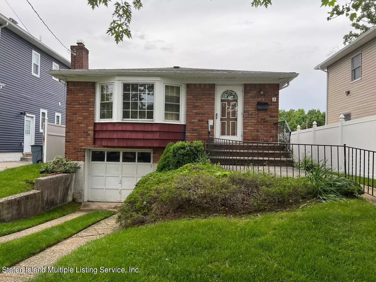 Staten Island, NY 10306,123 Wolverine ST