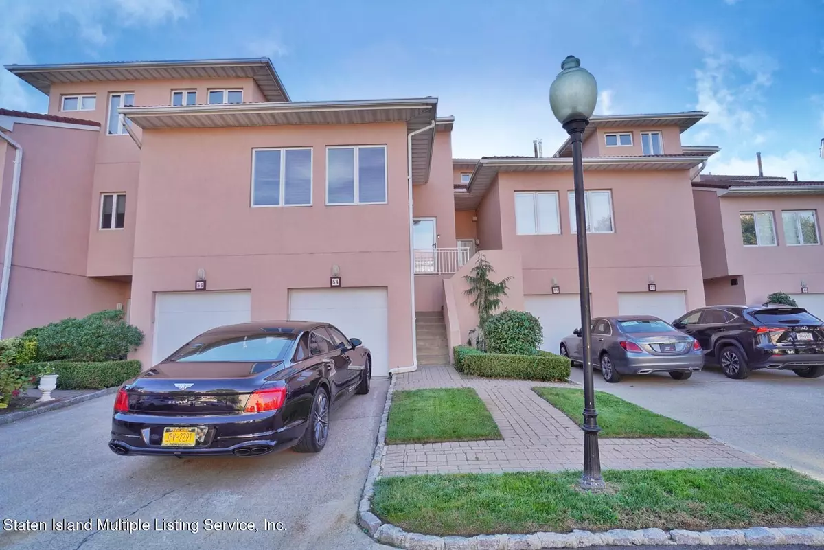 Staten Island, NY 10308,54 Harbour CT