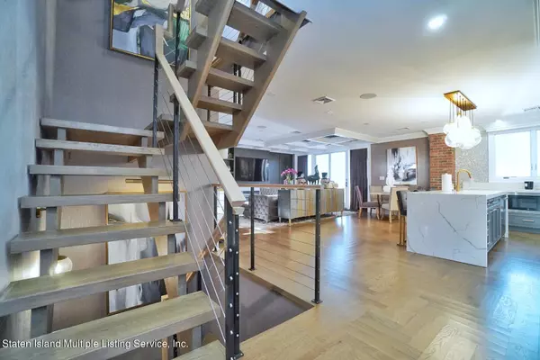 Staten Island, NY 10308,54 Harbour CT