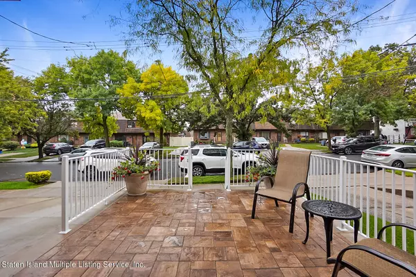 Staten Island, NY 10309,851 Sinclair AVE