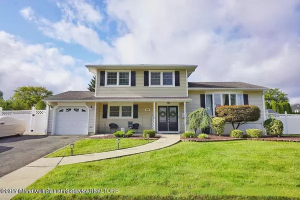 35 Cori ST, Sayreville, NJ 08859