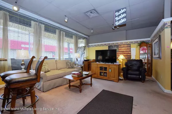 Staten Island, NY 10310,1229 Castleton AVE