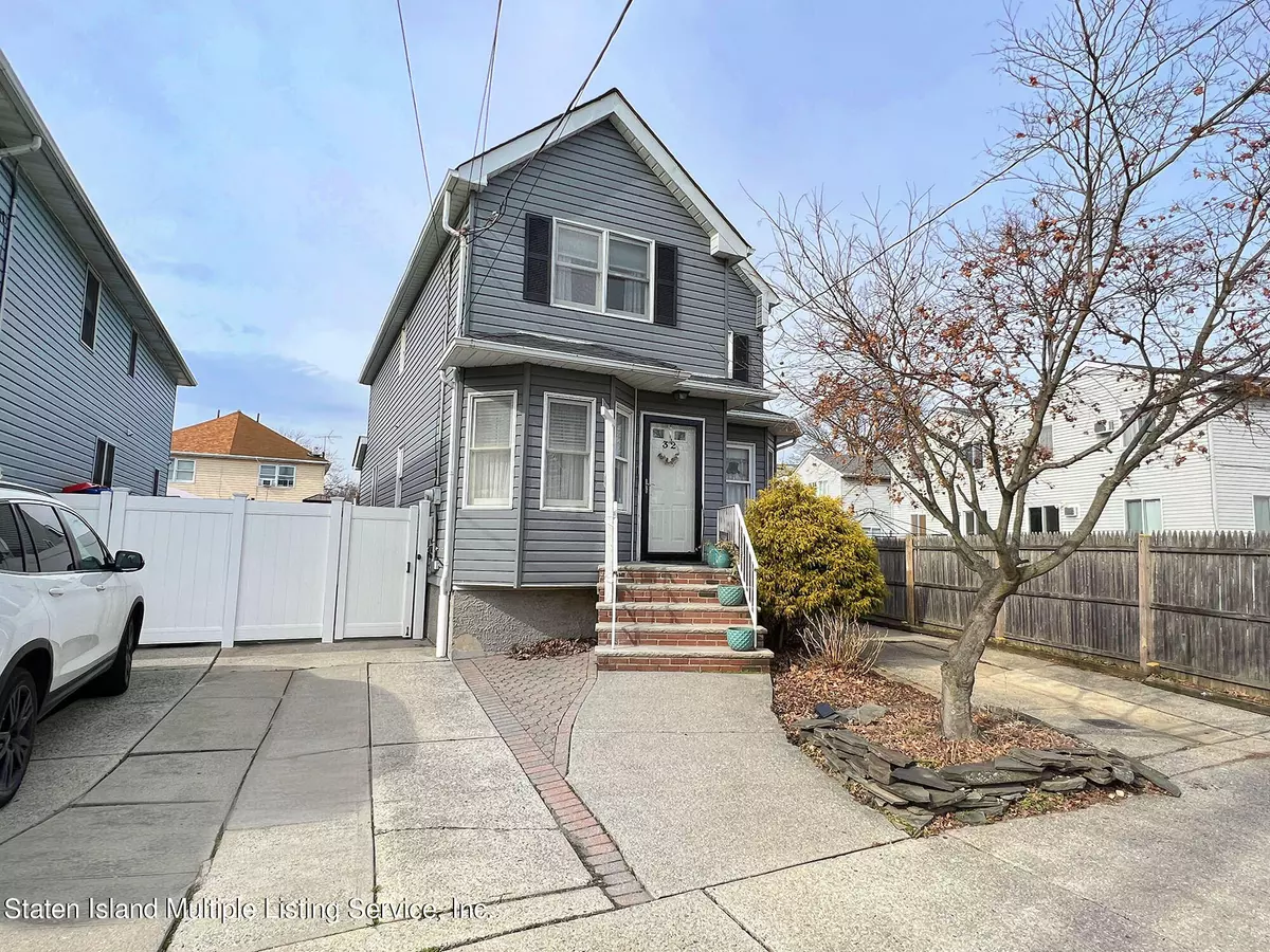 Staten Island, NY 10302,32 Derby CT