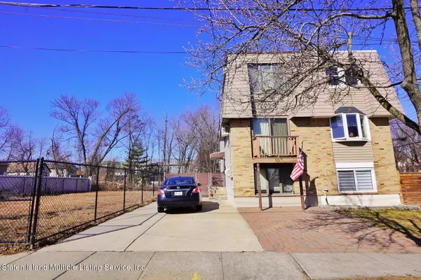 Staten Island, NY 10306,103 Moreland ST