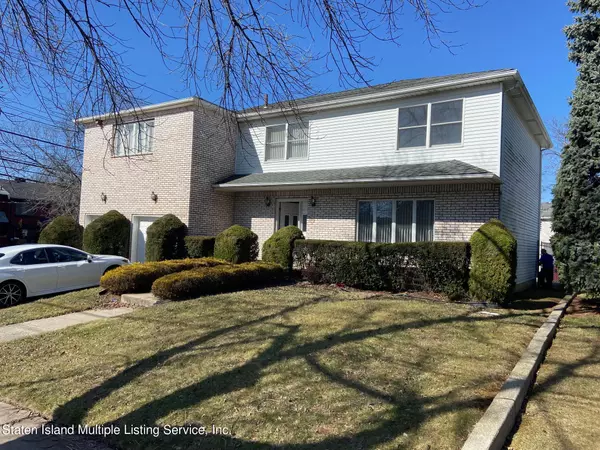 67 Balsam PL, Staten Island, NY 10309