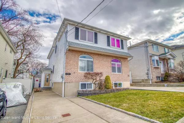19 Livingston AVE, Staten Island, NY 10314