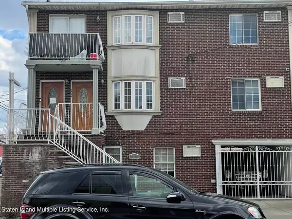 97-16 95 AVE, Queens, NY 11416