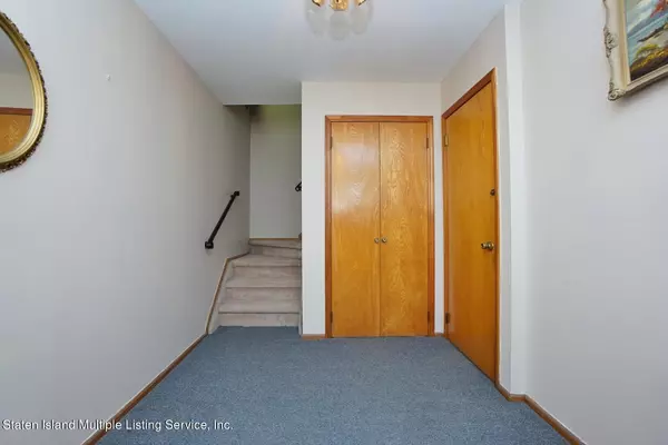 Staten Island, NY 10306,85 Reno AVE