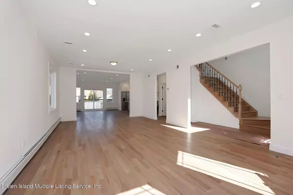 Staten Island, NY 10312,457 Sinclair AVE