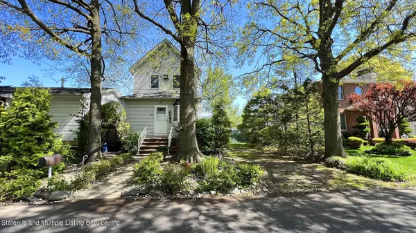 137 Sommer AVE, Staten Island, NY 10314