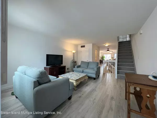 Staten Island, NY 10306,48 Brook AVE