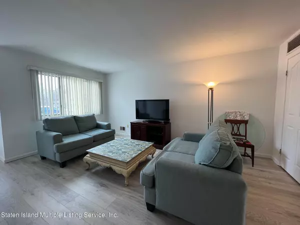 Staten Island, NY 10306,48 Brook AVE