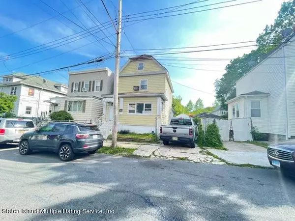 Staten Island, NY 10304,18 Irving PL