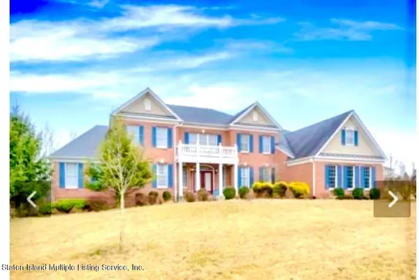 34 Sovereign DR, Out Of Area, NJ 07836