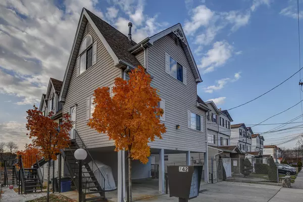 Staten Island, NY 10314,742 Willowbrook RD